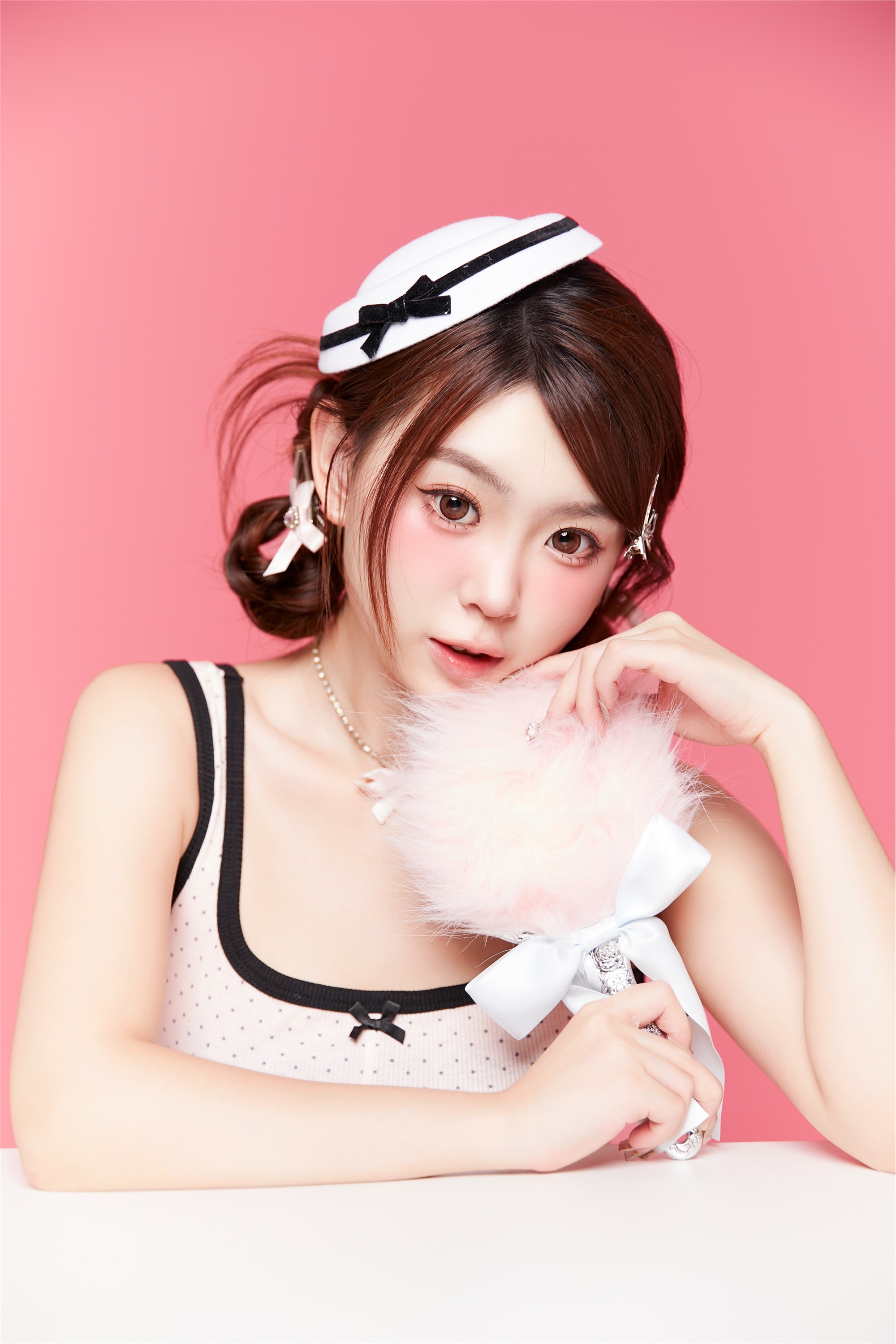 YITUYU艺图语 2025.01.07 粉色甜妹肖像 CARLEE是77呀